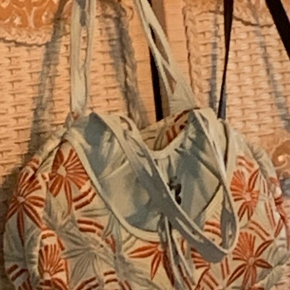 SALE!  REDUCED!! R&Y AUGOUSTI Vintage Leather Shoulder Bag - Picture 2 of 9